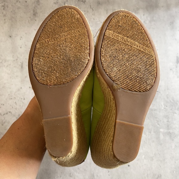 BCBGeneration Platforms - Picture 4 of 6